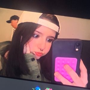 Meet your Posher, Mina